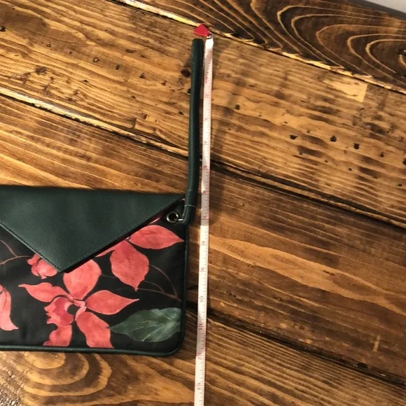 Marakita Firenze wristlet clutch - Picture 8 of 8